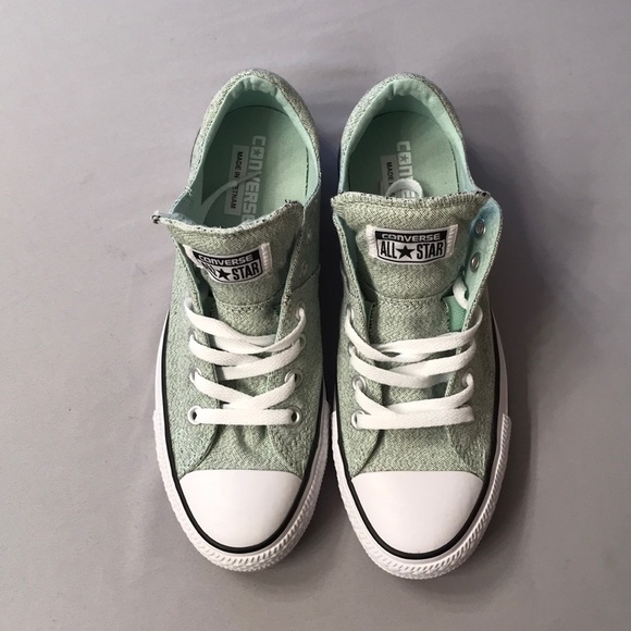 Converse Shoes - NWB CONVERSE Sz 9 Green & White ALL STARs🌟